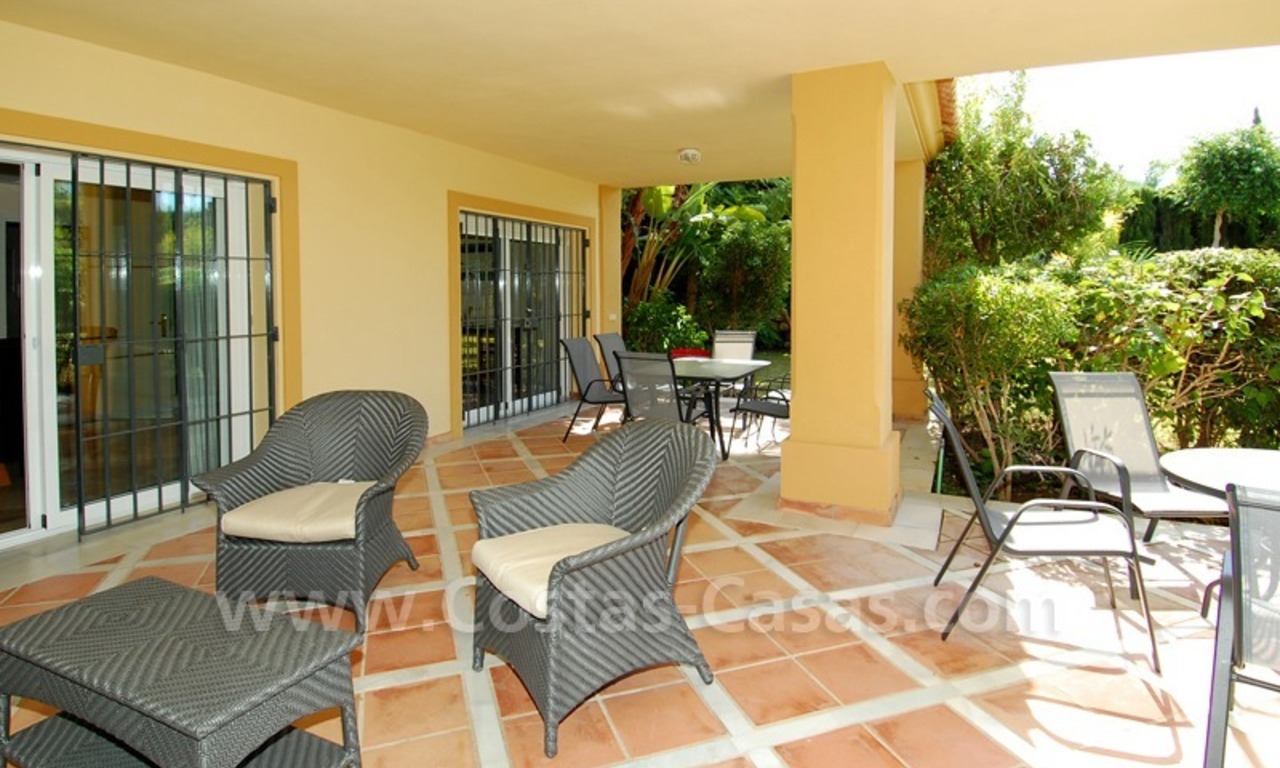 Villa confortable de style andalou à acheter dans Nueva Andalucía - Marbella 3