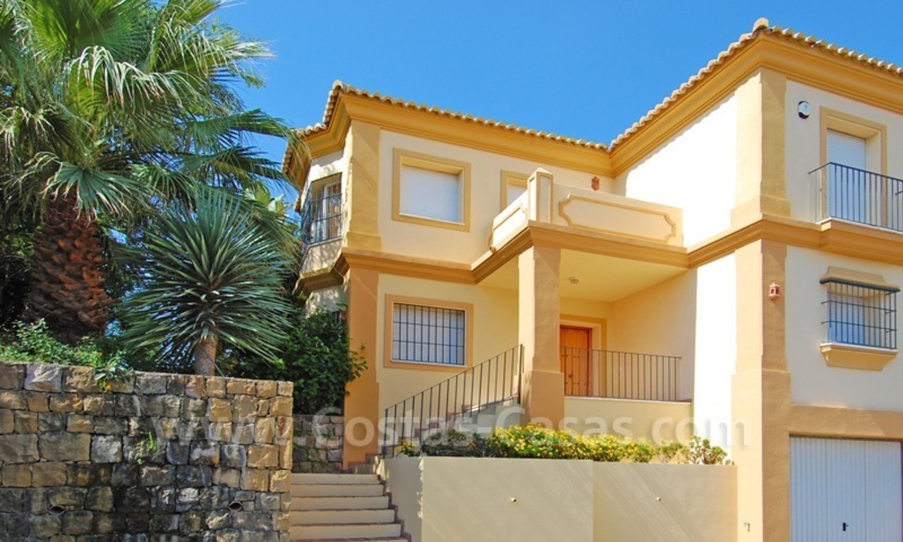 Villa confortable de style andalou à acheter dans Nueva Andalucía - Marbella 6