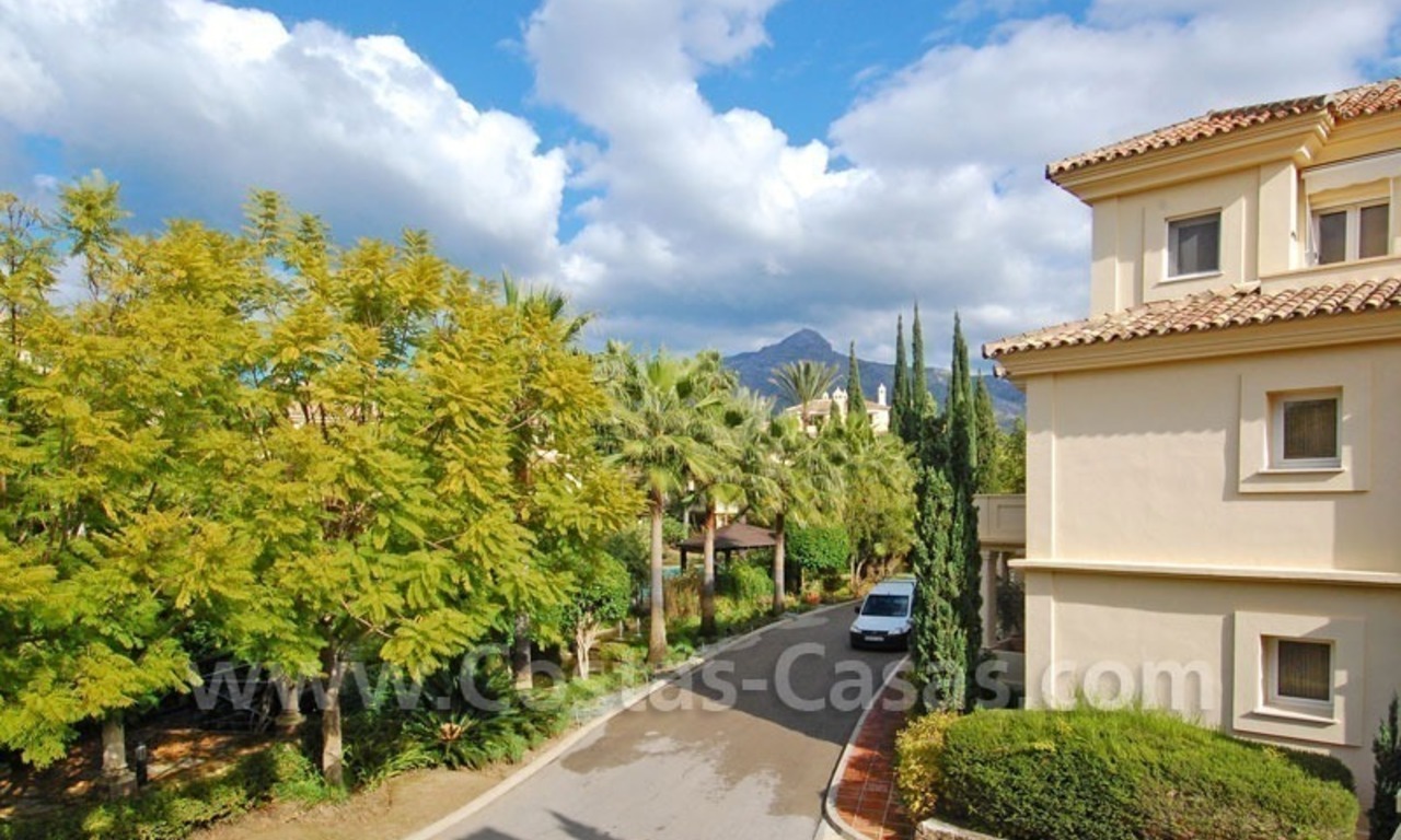 Appartement de luxe spacieux à vendre dans Nueva Andalucía, Marbella 4