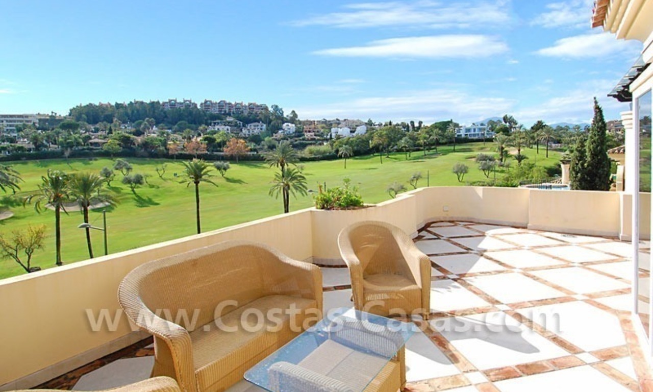 Penthouse de luxe à vendre dans Nueva Andalucía, Marbella 2
