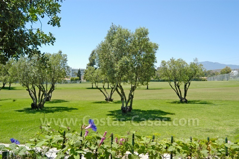 Villa en première ligne de golf à vendre à Marbella