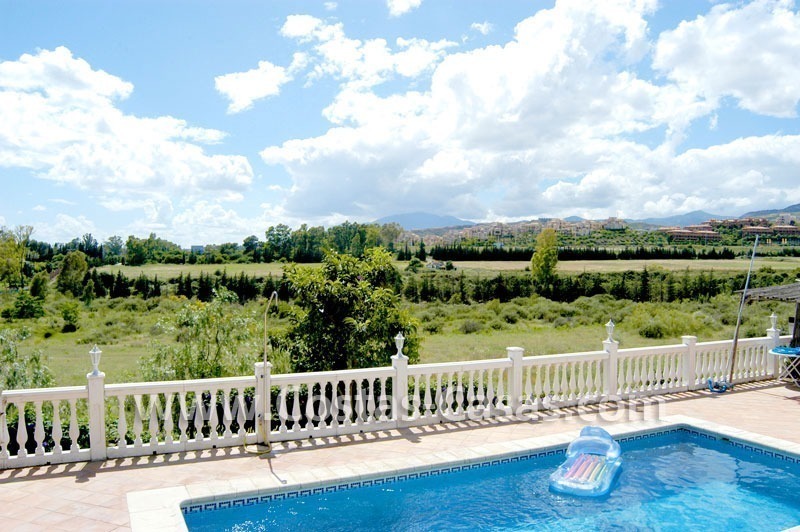 Opportunité: Villa détachée et renovée à vendre à Marbella