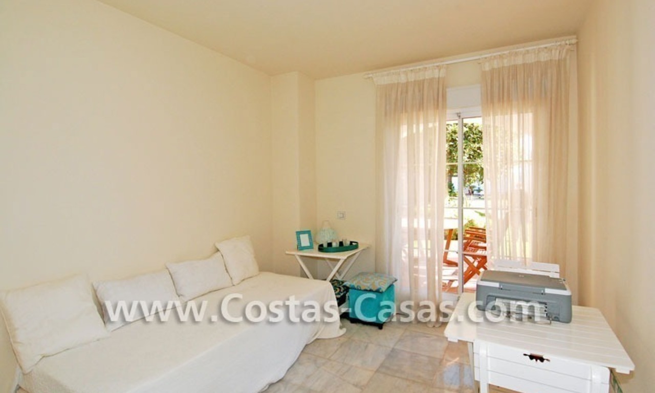 Appartement à vendre en première ligne de plage dans un complexe fermé à San Pedro, Marbella 9