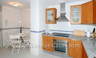 Appartement à vendre en première ligne de plage dans un complexe fermé à San Pedro, Marbella 7