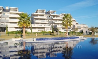 Nouveau penthouse luxueux de style contemporain à louer pour des vacances dans la zone de Marbella sur la Costa del Sol 5