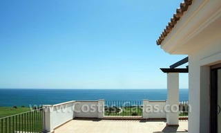 Opportunité! Appartements de luxe en première ligne de golf et première ligne de plage en vente sur la Costa del Sol 0