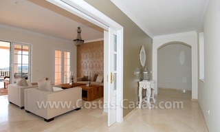 Nouvelle villa à vendre dans un complexe fermé dans la zone de Marbella - Benahavis sur la Costa del Sol 15