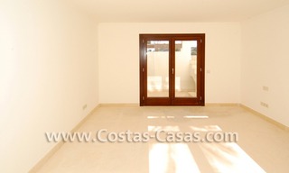 Confortable villa de luxe à acheter dans un complexe fermé dans la zone de Benahavis - Estepona - Marbella 12