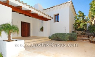 Confortable villa de luxe à acheter dans un complexe fermé dans la zone de Benahavis - Estepona - Marbella 5