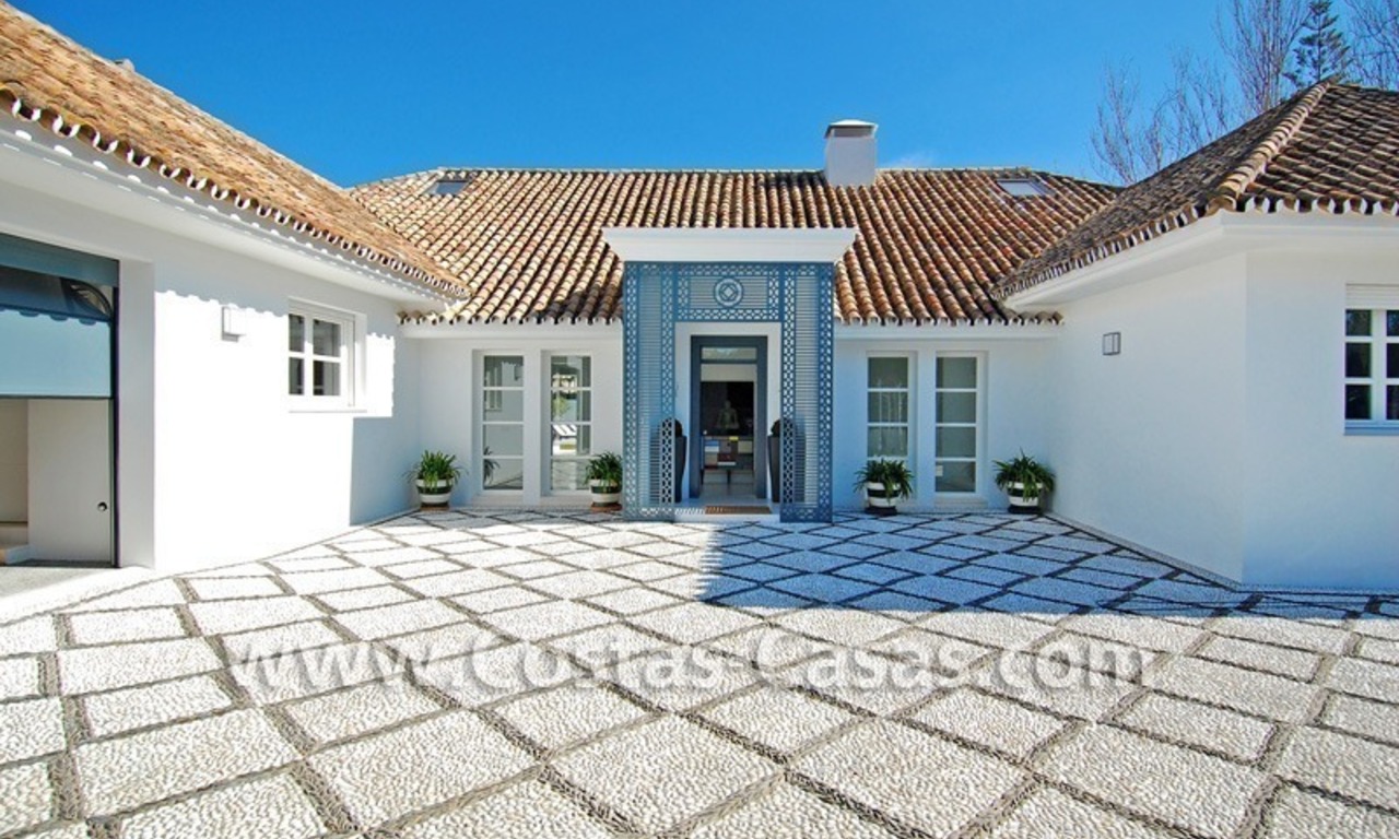 Villa andalouse moderne à vendre près de la plage à Marbella 12
