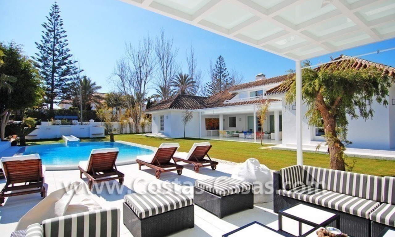 Villa andalouse moderne à vendre près de la plage à Marbella 4