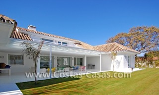 Villa andalouse moderne à vendre près de la plage à Marbella 9