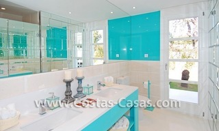 Villa andalouse moderne à vendre près de la plage à Marbella 29