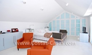 Villa andalouse moderne à vendre près de la plage à Marbella 22