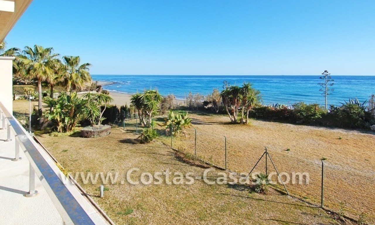Appartement de luxe en première ligne de plage à vendre dans un complexe exclusif,Nouvelle Mille d' Or, Marbella - Estepona 3