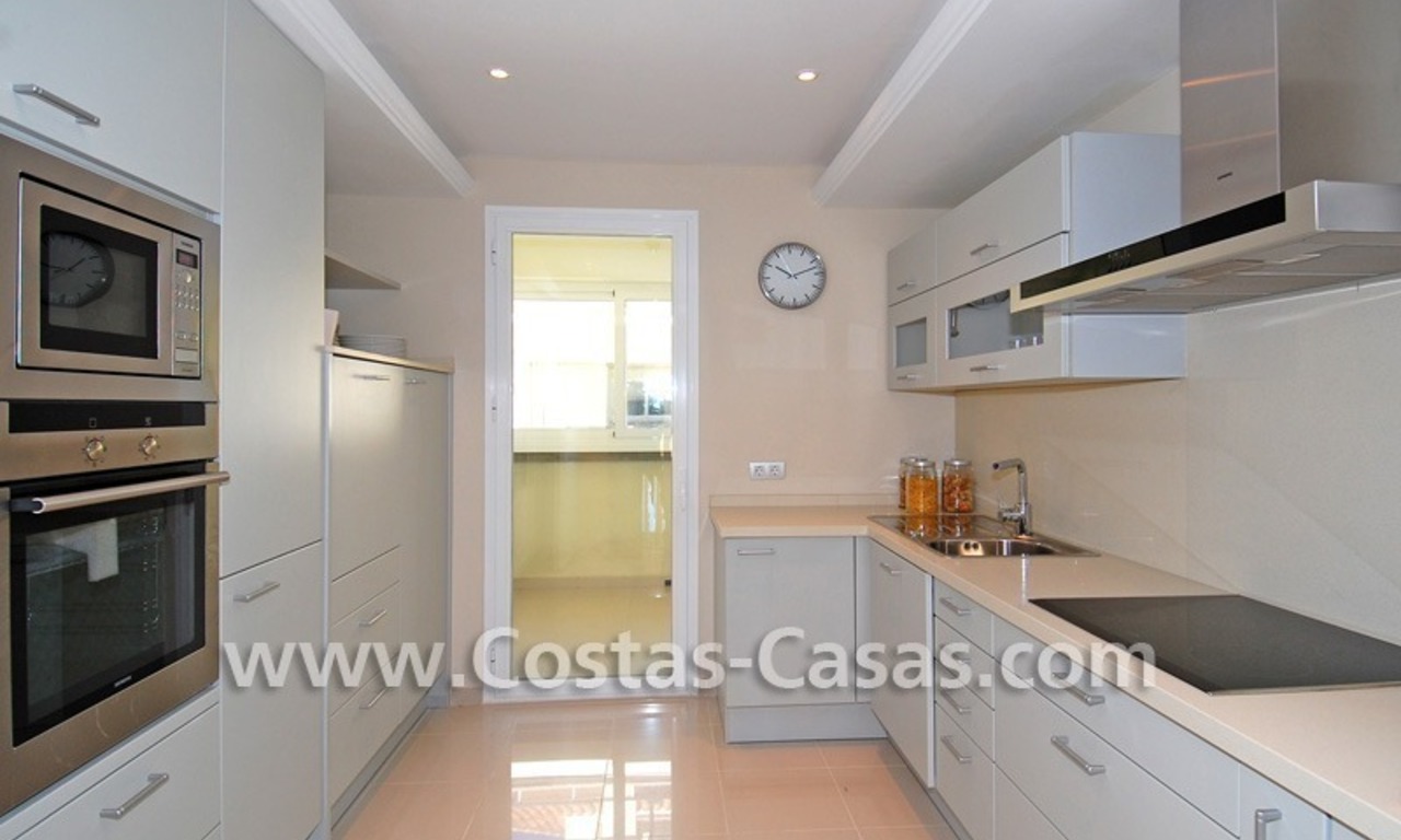 Appartement de luxe en première ligne de plage à vendre dans un complexe exclusif,Nouvelle Mille d' Or, Marbella - Estepona 22