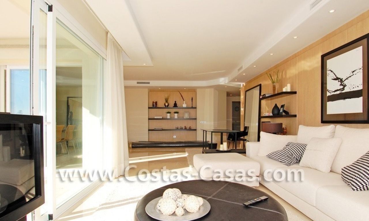 Appartement de luxe en première ligne de plage à vendre dans un complexe exclusif,Nouvelle Mille d' Or, Marbella - Estepona 10