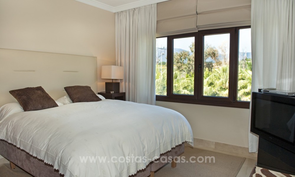 Appartement penthouse de luxe à vendre, complexe en première ligne de plage, Nouvelle Mille d’Or, Marbella - Estepona 22514