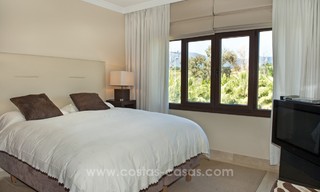 Appartement penthouse de luxe à vendre, complexe en première ligne de plage, Nouvelle Mille d’Or, Marbella - Estepona 22514 
