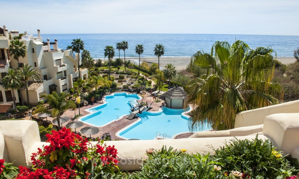 Appartement penthouse de luxe à vendre, complexe en première ligne de plage, Nouvelle Mille d’Or, Marbella - Estepona 22518