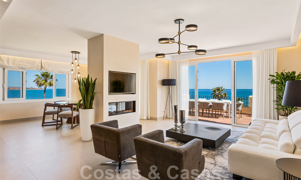 Appartements et penthouses de luxe à vendre, complexe en première ligne de plage, Nouvelle Mille d’Or, Marbella - Estepona 795148