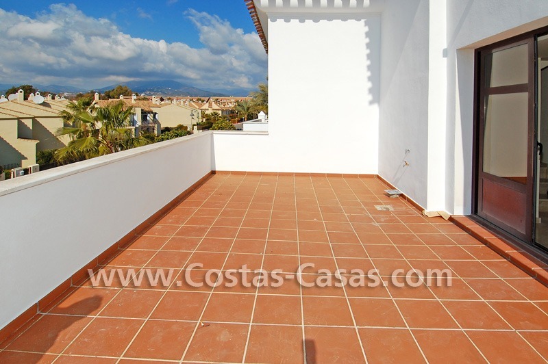 Opportunité! Appartements spacieux et penthouses à acheter près de la plage à Nueva Andalucía très proche de Puerto Banús