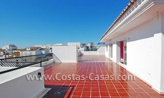 Double appartement penthouse à acheter dans le centre de Puerto Banus, Marbella 1