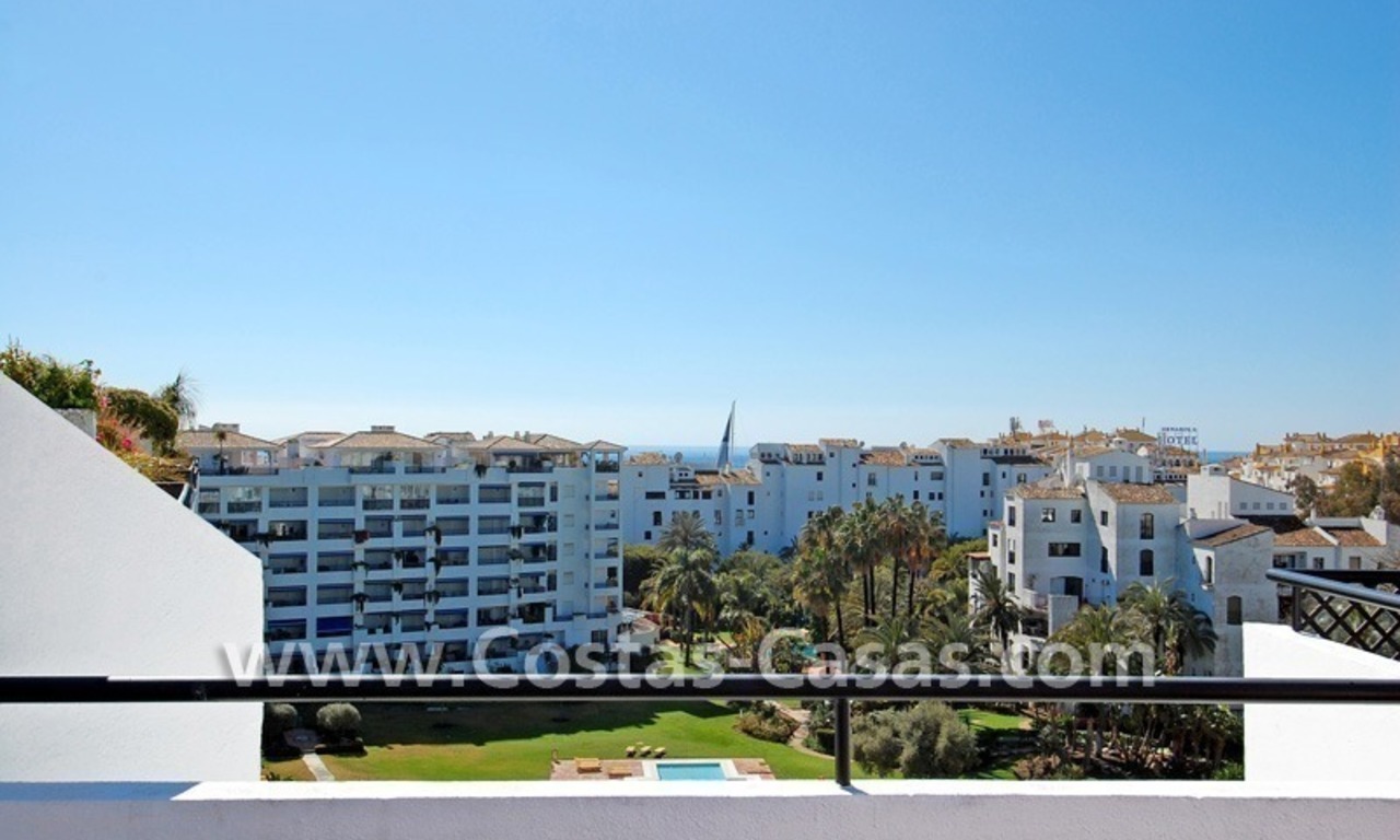 Double appartement penthouse à acheter dans le centre de Puerto Banus, Marbella 3
