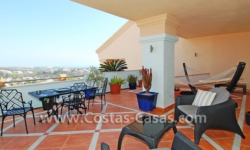 Opportunité!! Penthouse duplex à acheter dans Nueva Andalucía - Marbella 