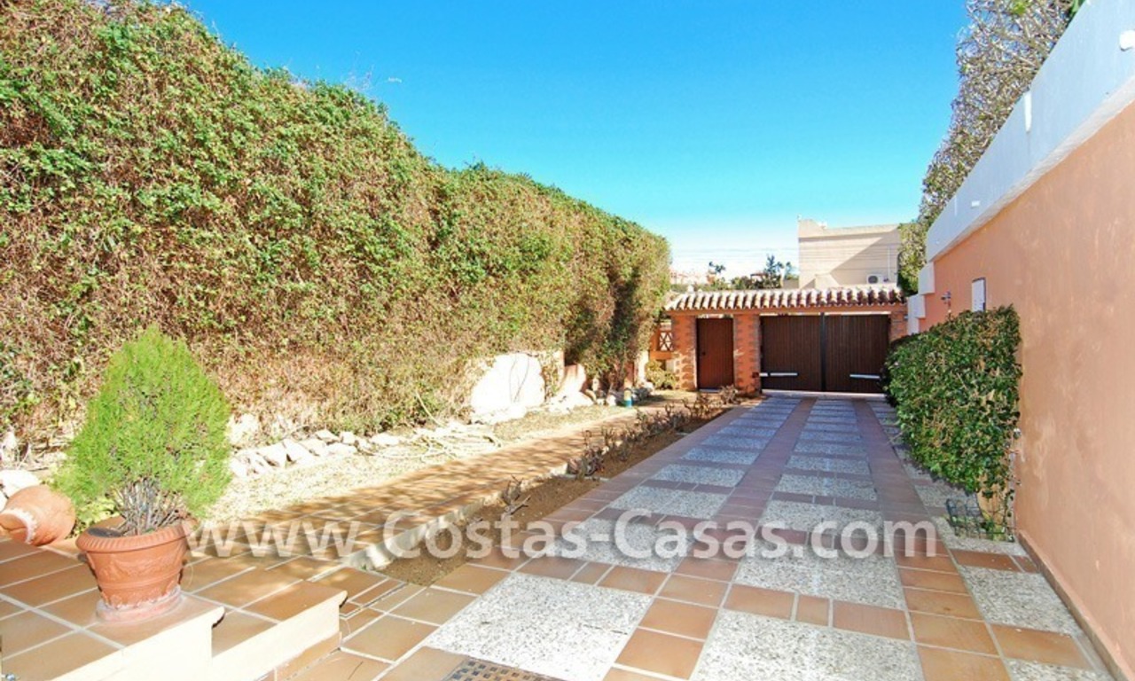 Vente urgente! Villa de style andalou à acheter dans Nueva Andalucía - Marbella 8