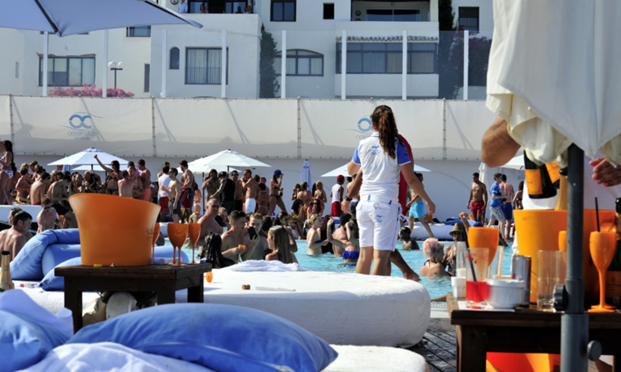 Fête du champagne en Mai Ocean Club Marbella 2