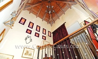 Villa exclusive de style andalouse à acheter sur la Mille d' Or à Marbella 15