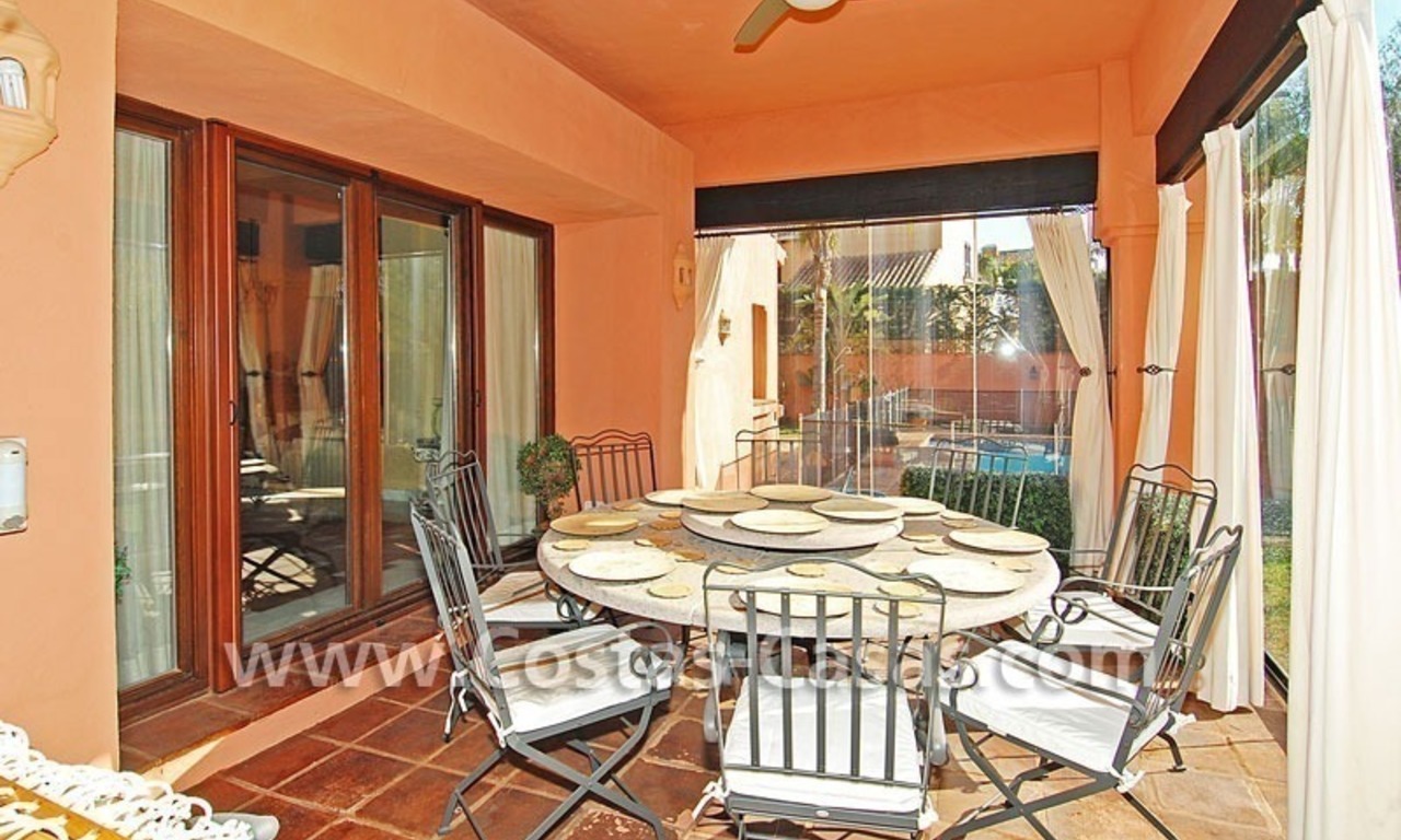 Villa de luxe de style andalou, près de la plage, à vendre à Puerto Banús - Marbella 10