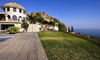 Villa moderne de luxe à vendre à Benalmadena, Costa del Sol 0