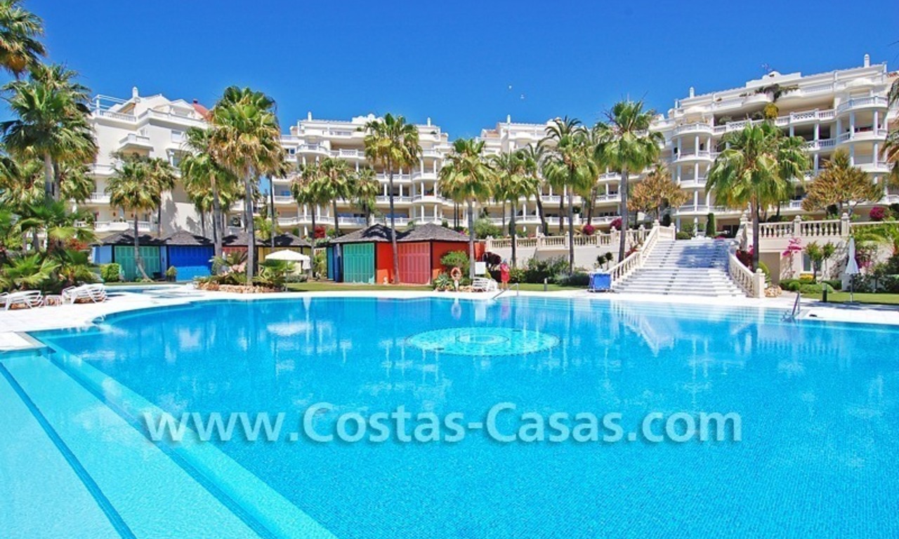 Appartement exclusif en première ligne de plage à vendre, Estepona - Marbella 5