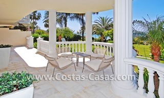 Appartement exclusif en première ligne de plage à vendre, Estepona - Marbella 15