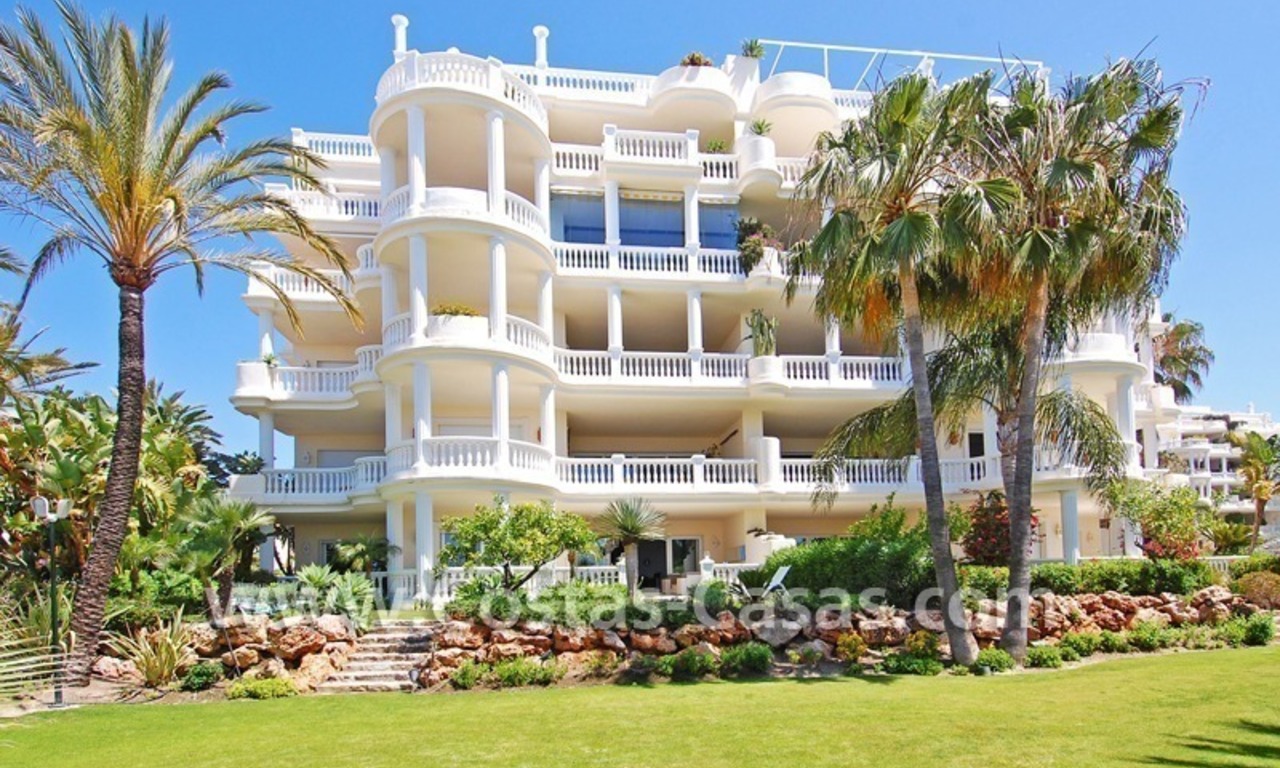 Appartement exclusif en première ligne de plage en vente, nouvelle Mille d' Or, Marbella - Estepona 3