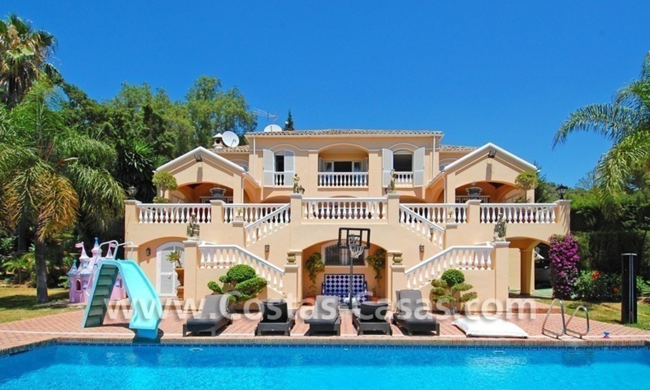 Villa de luxe majestique à vendre à Camojan, Marbella 2