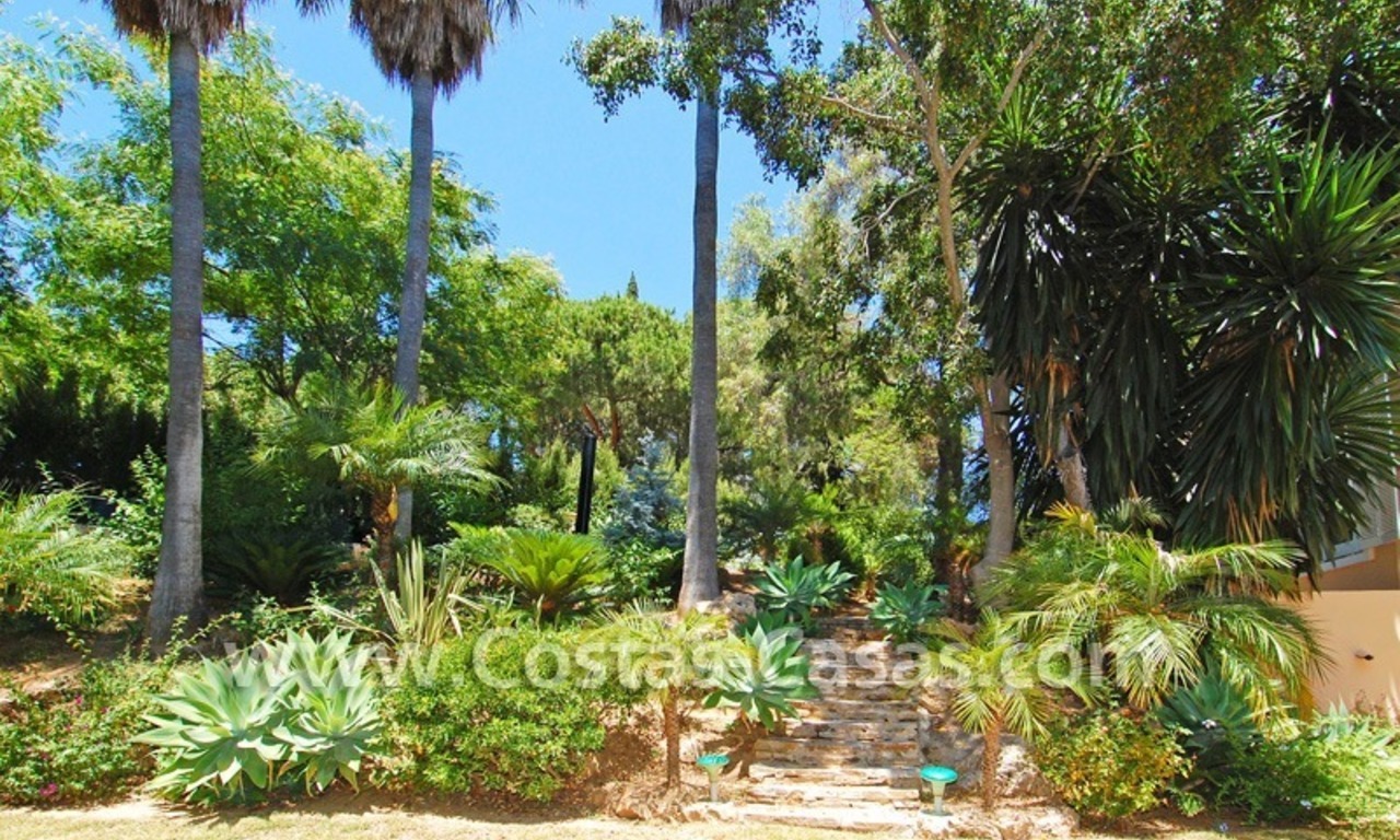 Villa de luxe majestique à vendre à Camojan, Marbella 6