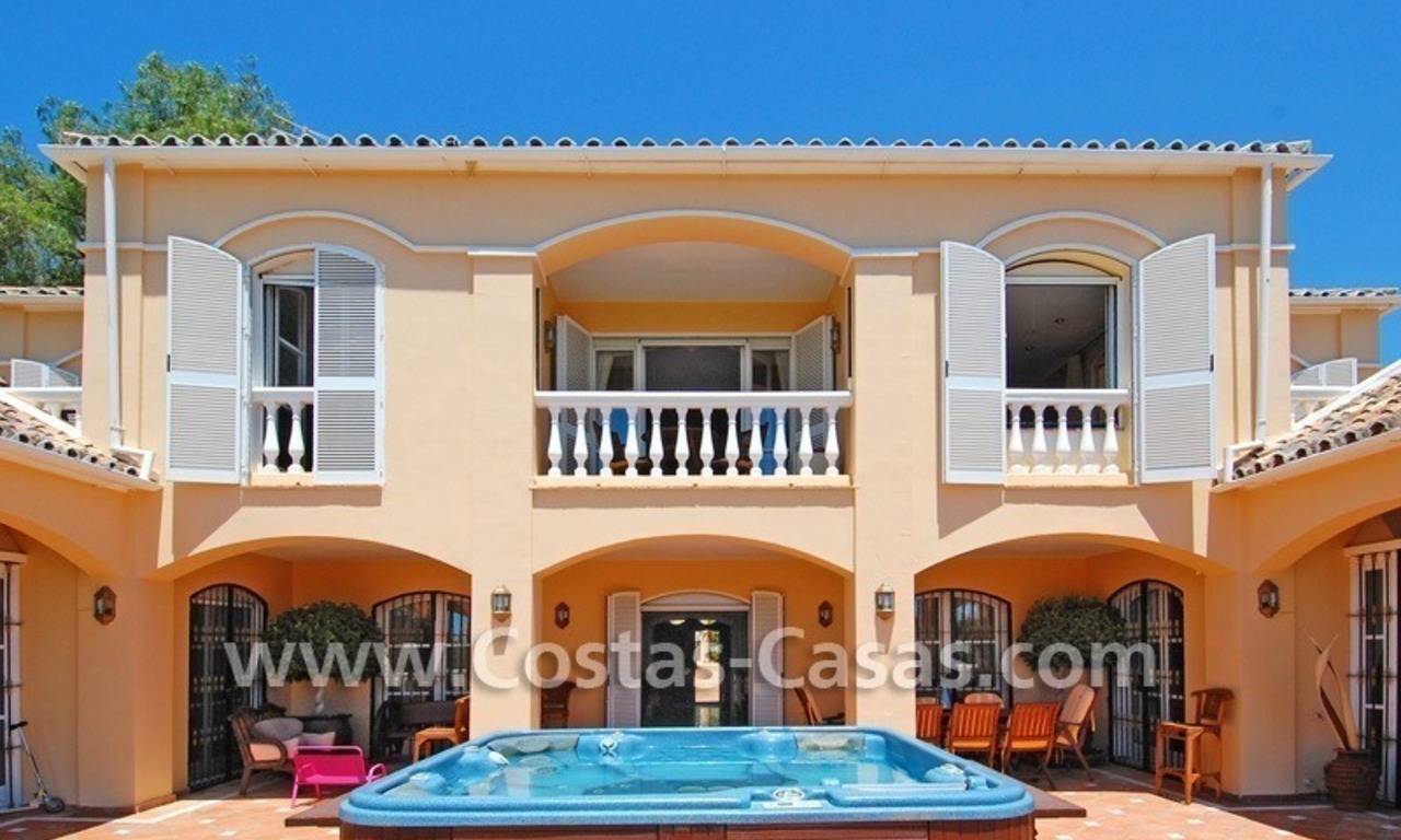 Villa de luxe majestique à vendre à Camojan, Marbella 9