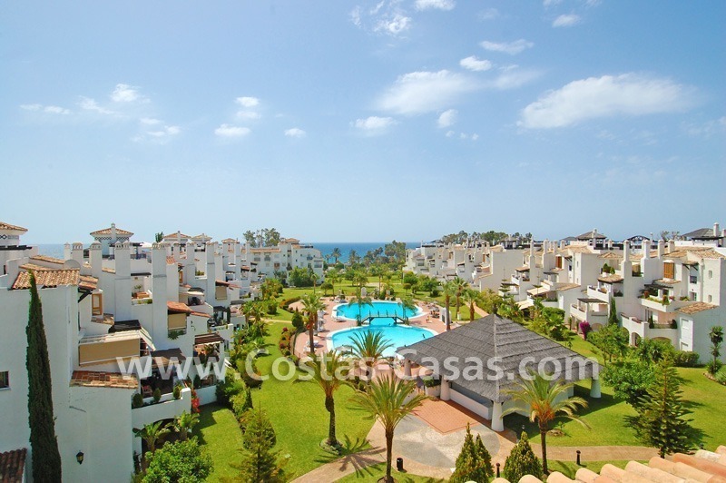 Appartement penthouse de 4 chambres à vendre dans un complexe en première ligne de plage à Marbella