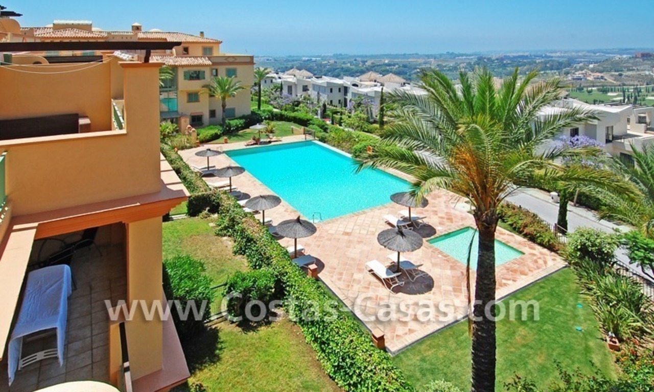 Opportunité! Appartement penthouse de golf à acheter dans un complexe de golf, Benahavis - Estepona - Marbella 1
