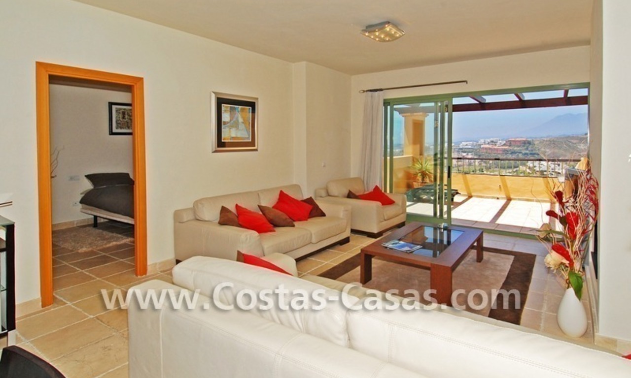 Opportunité! Appartement penthouse de golf à acheter dans un complexe de golf, Benahavis - Estepona - Marbella 4