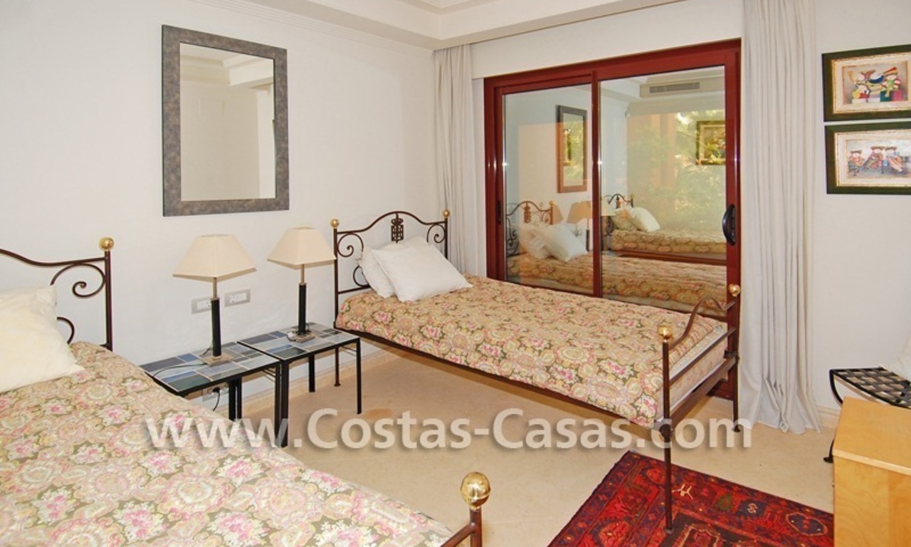 Appartement de luxe à acheter dans un complexe de plage sur la nouvelle Mille d' Or dans la zone entre Marbella et Estepona 7
