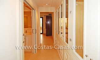 Appartement de luxe à acheter dans un complexe de plage sur la nouvelle Mille d' Or dans la zone entre Marbella et Estepona 8