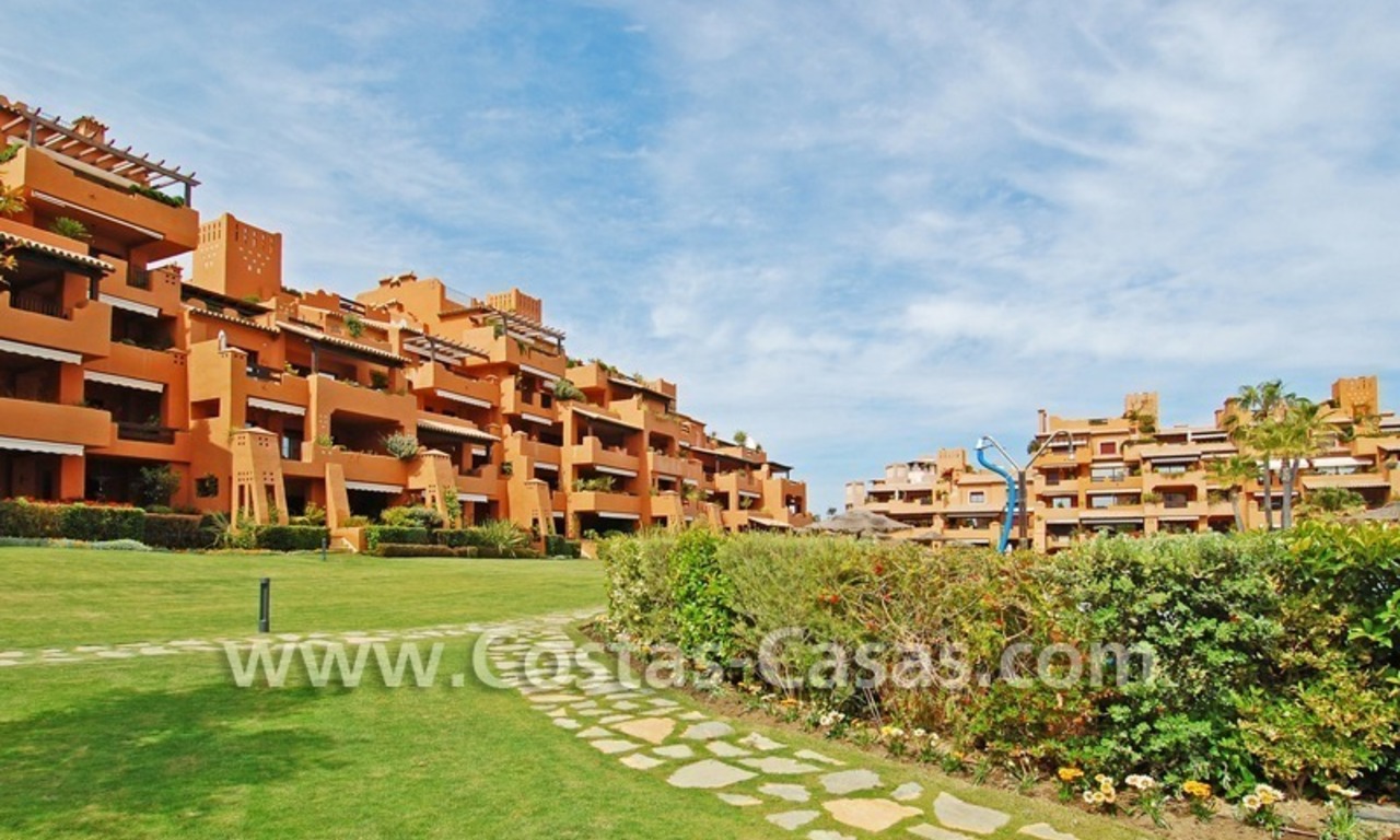 Appartement de luxe à acheter dans un complexe de plage sur la nouvelle Mille d' Or dans la zone entre Marbella et Estepona 12