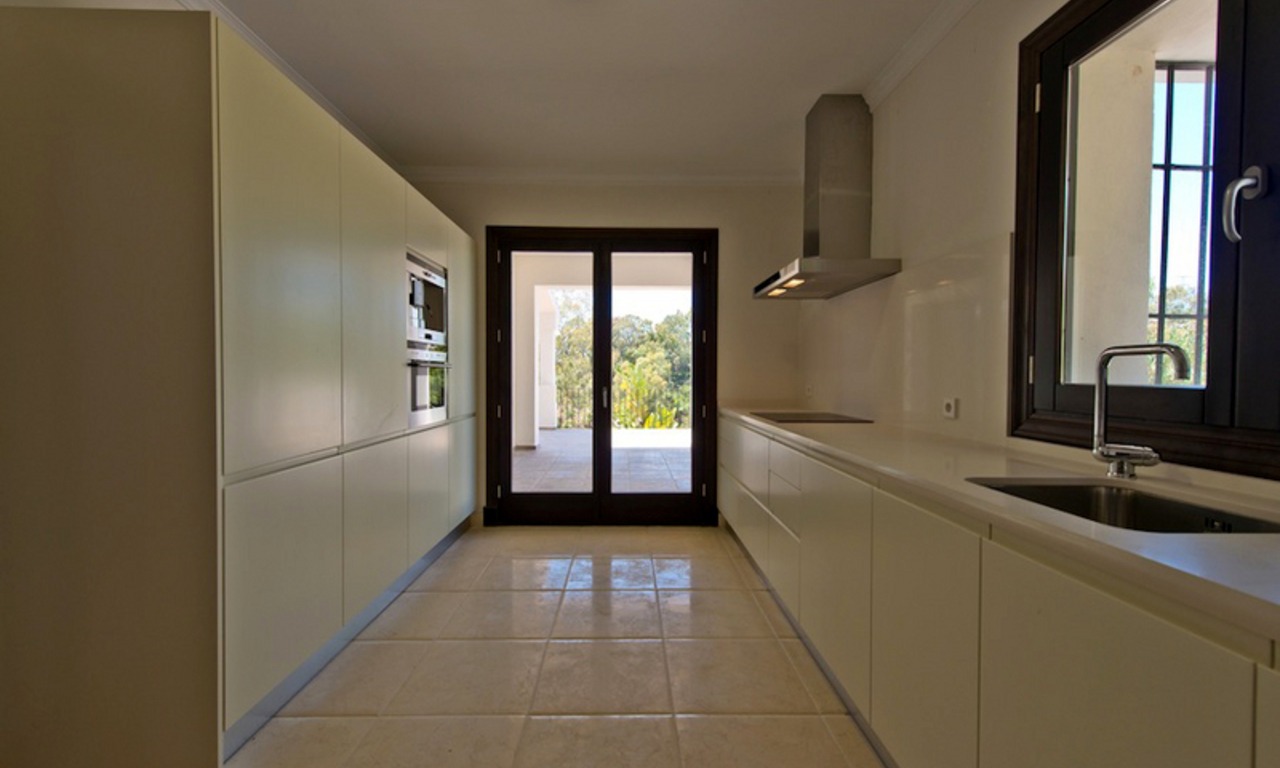 Opportunité! Nouvelle villa de luxe à vendre dans la zone de Marbella - Benahavis 9