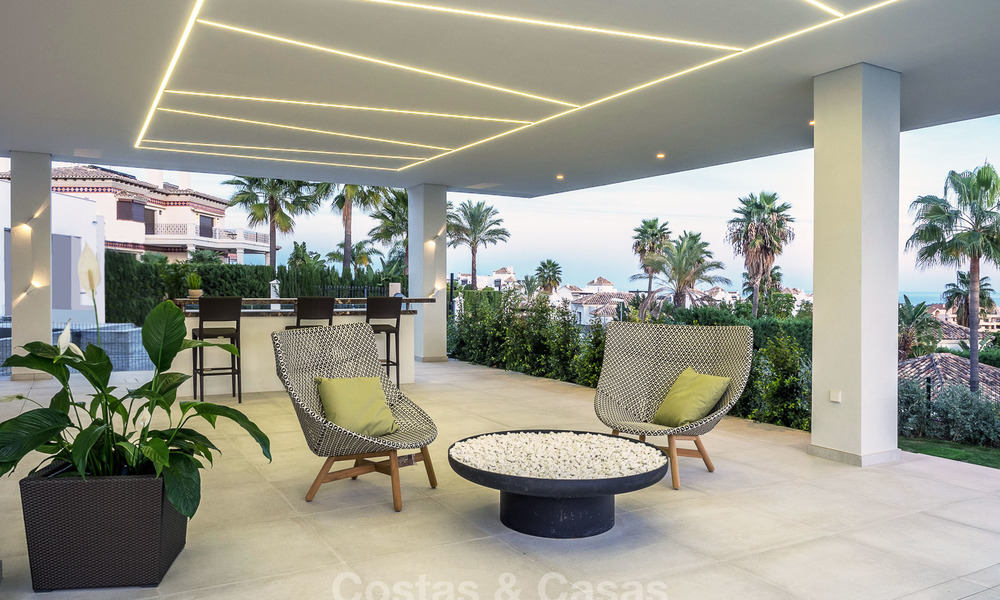 Nouvelles villas de conception moderne de luxe à vendre, Marbella - Benahavis, vues golf et mer 7058