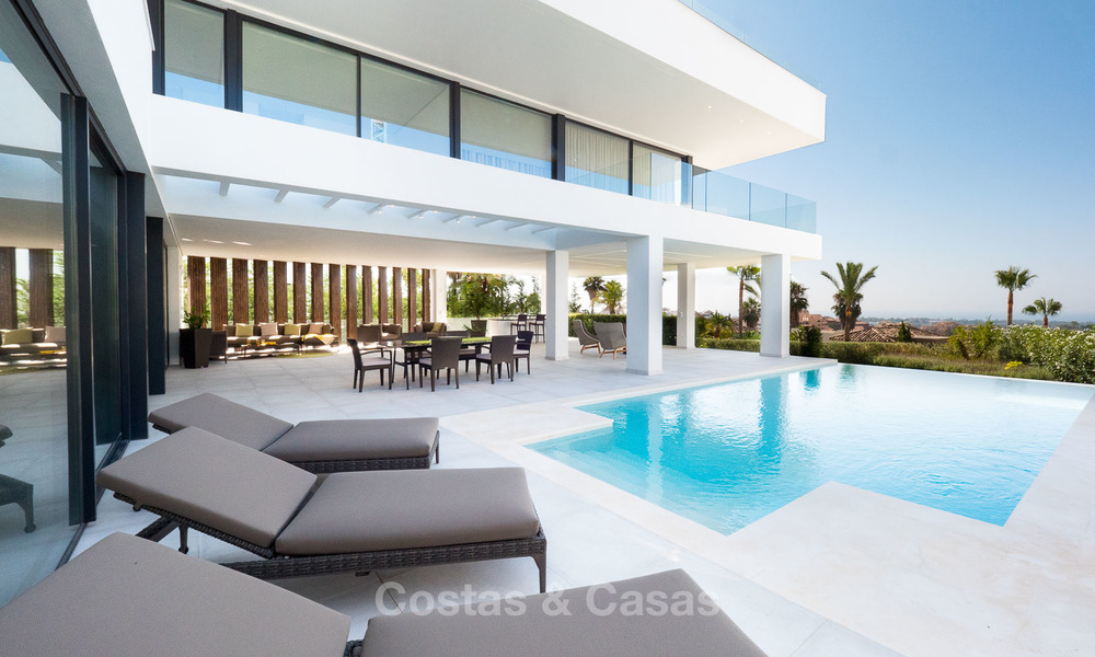 Nouvelles villas de conception moderne de luxe à vendre, Marbella - Benahavis, vues golf et mer 7064