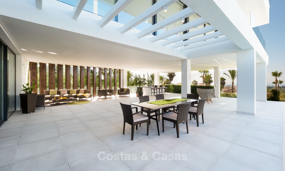 Nouvelles villas de conception moderne de luxe à vendre, Marbella - Benahavis, vues golf et mer 7065